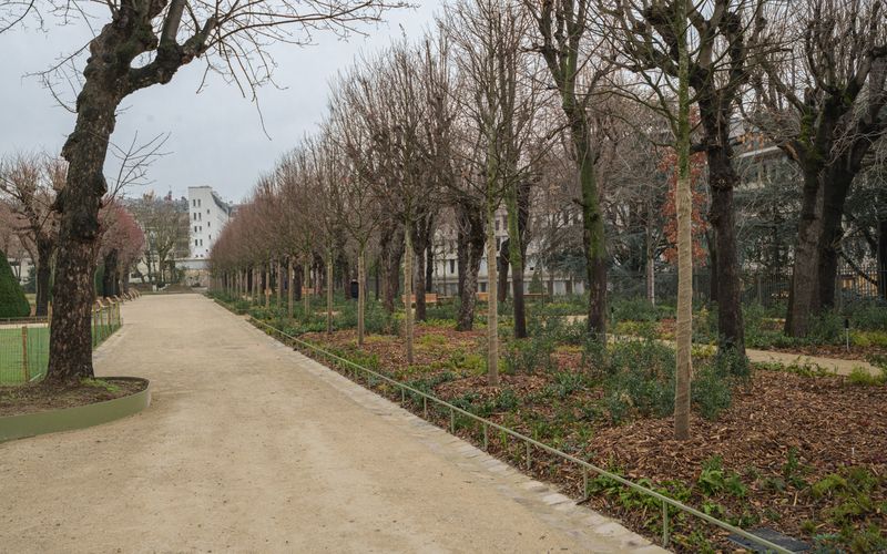 Alle des jardins du ValdeGrâce.