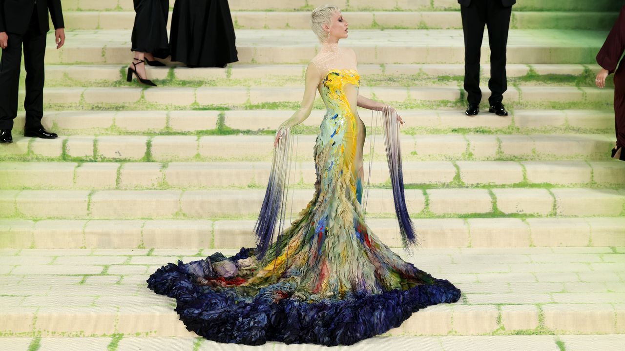 Met Gala 2026: Picasso ve Van Gogh'tan İlham Alan 9 Çarpıcı Kıyafet, Başyapıtların Estetiğiyle