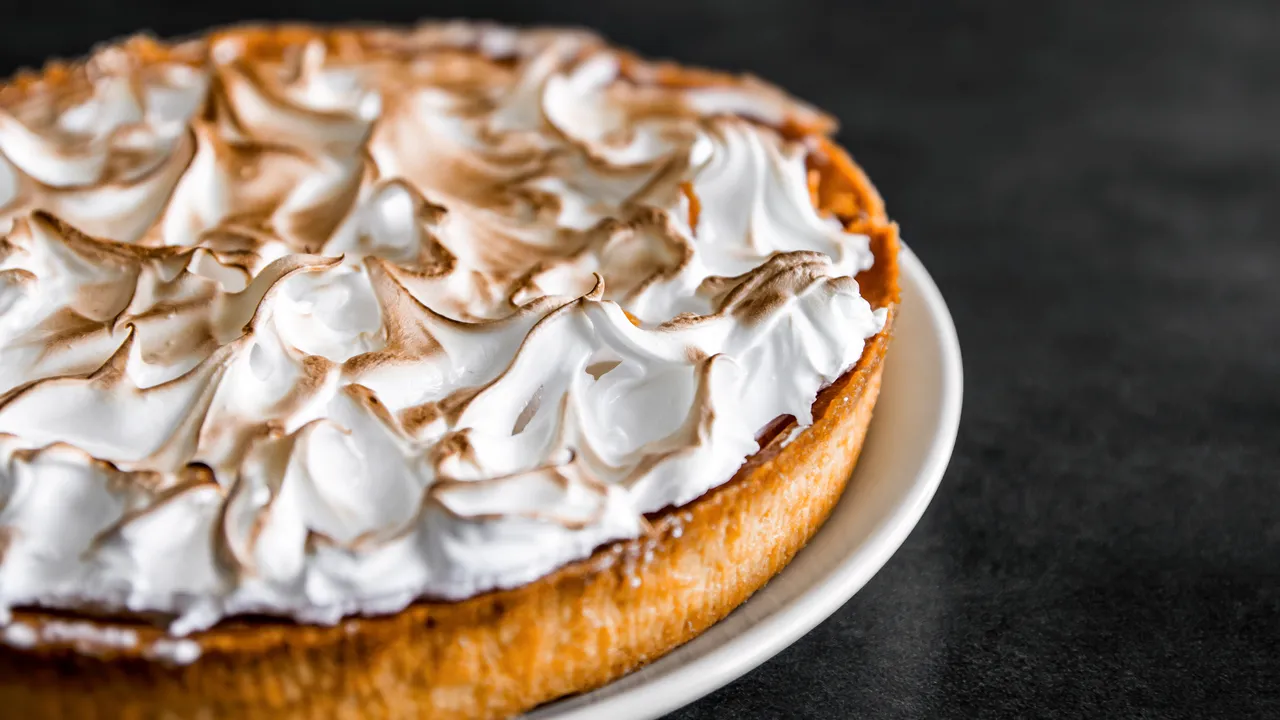 Cyril Lignac'ın Limonlu Merengli Tart Tarifi: En Kremalı Tarifi