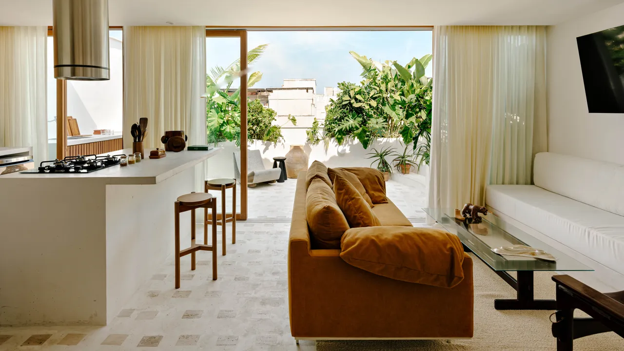Copacabana'da Küçük Bir Penthouse ve Geniş Teras