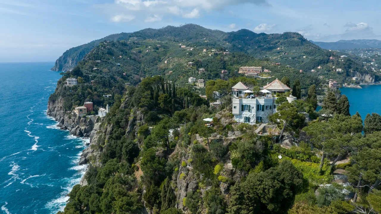 Portofino Uçurumlarındaki Muhteşem Kale: Kuzey İtalya'da Satılık