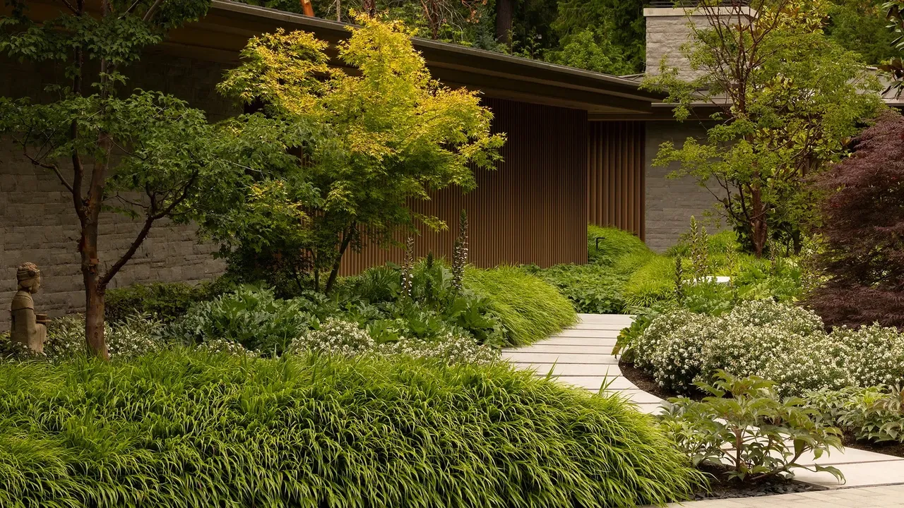 Japon Genkan Felsefesini Bahçenize Uygulayın: Zen Bir Huzur Bahçesi Yaratın