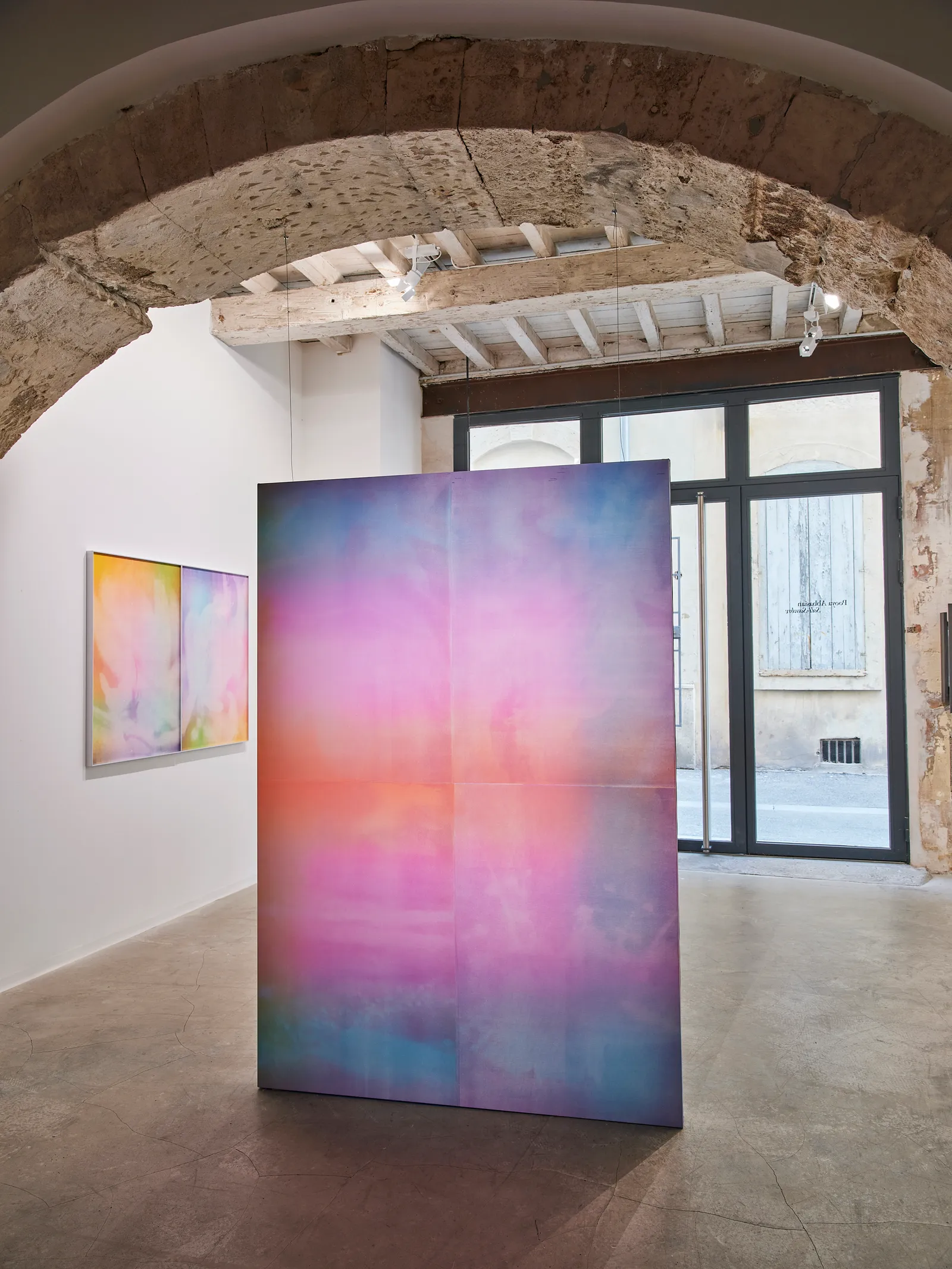 Vue de lexposition « SoliSombre » Pooya Abbasian Prix Art Environnement Lee Ufan Arles x Guerlain 2026