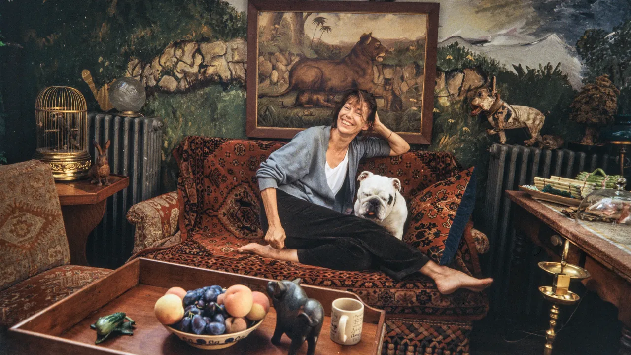 Jane Birkin'in Evlerinde: Fransız-Britanyalı İkonun Evlerini 10 Fotoğrafta Keşfedin