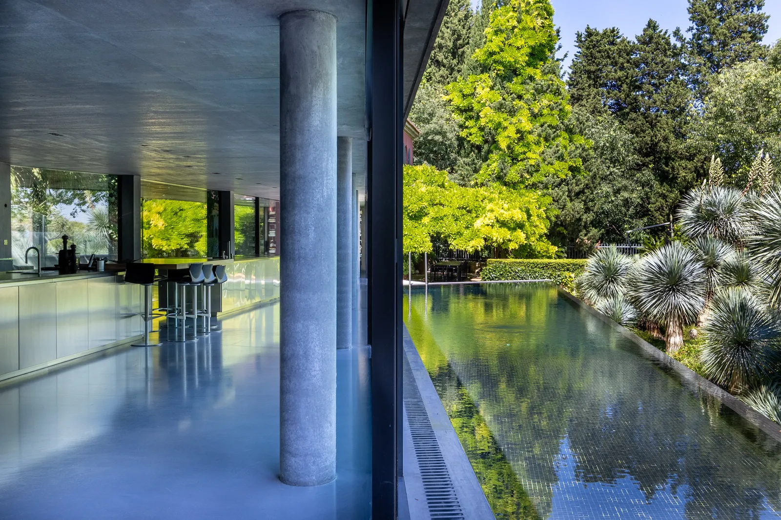 Maison à vendre une villa contemporaine de 600 mètres carrs en France