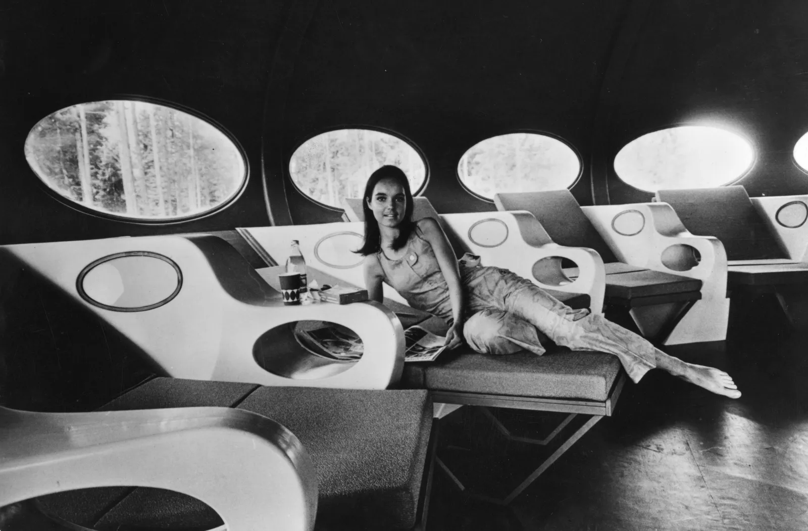 L'intrieur de la Futuro House en 1969.