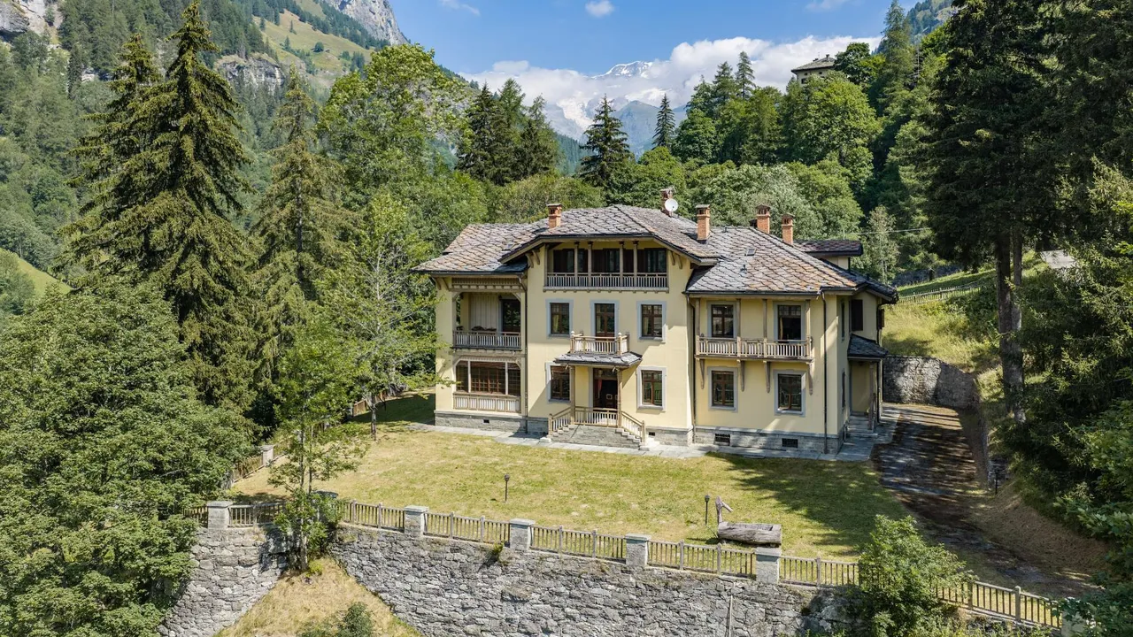 House of Gucci: 1.150 m²'lik villa 2,9 milyon avroya satılık