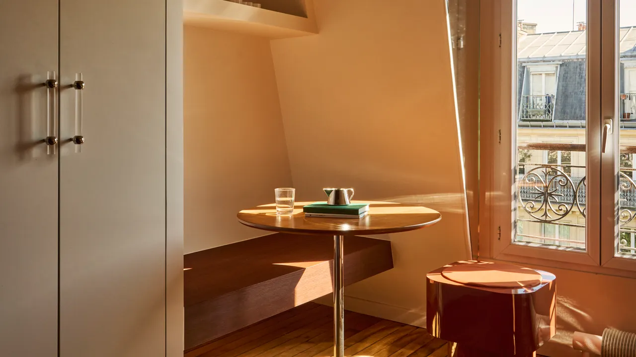 Montmartre'de 15 m²'lik esnek ve fonksiyonel daire IKEA'nın en iyi mobilyalarıyla döşenmiş