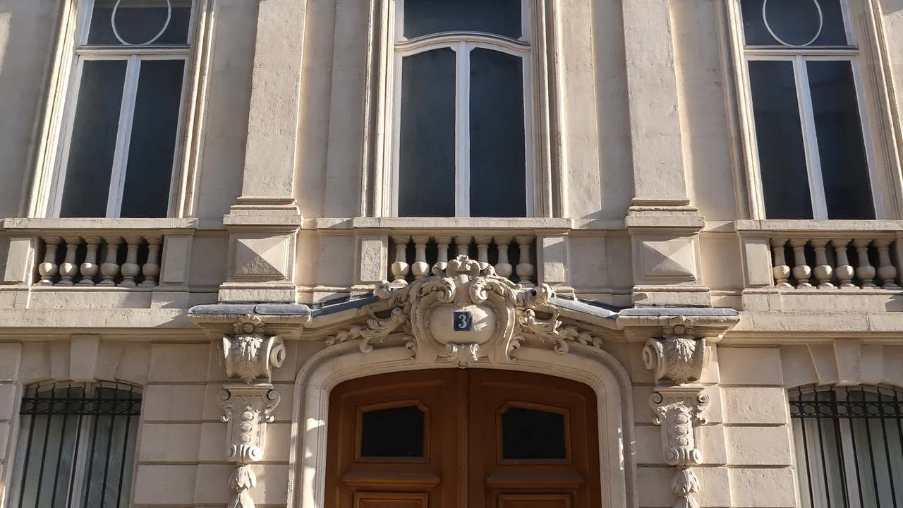 Paris'te Mormonlar'ın 61 milyon euroya aldığı dev konak nerede ve ziyaret edilebilir mi?