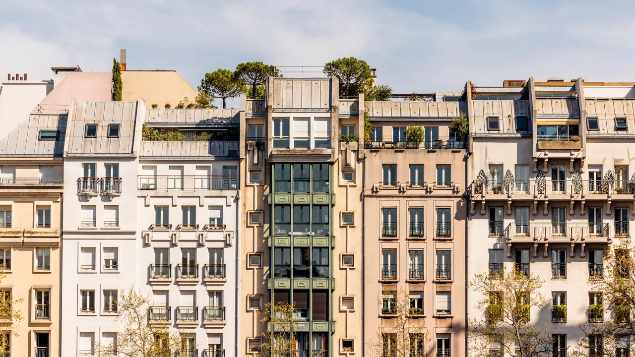 Paris'teki bir binanın mimari tarzını 30 saniyede nasıl tanımlarsınız?