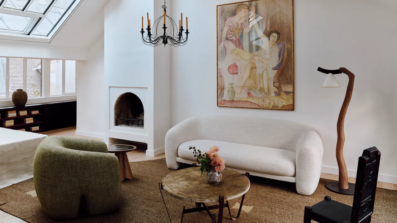 Saint-Germain-des-Prés'te Loft Havası Taşıyan Gizli Bir Eve Genç Yaratıcı Devralıyor